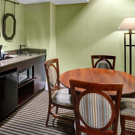Holiday Inn Express Hotel & Suites Atlanta Buckhead By Ihg Extérieur photo