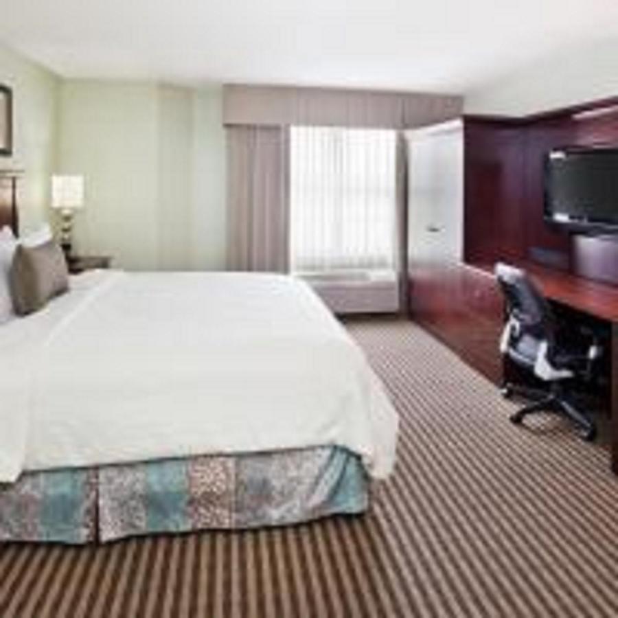 Holiday Inn Express Hotel & Suites Atlanta Buckhead By Ihg Extérieur photo