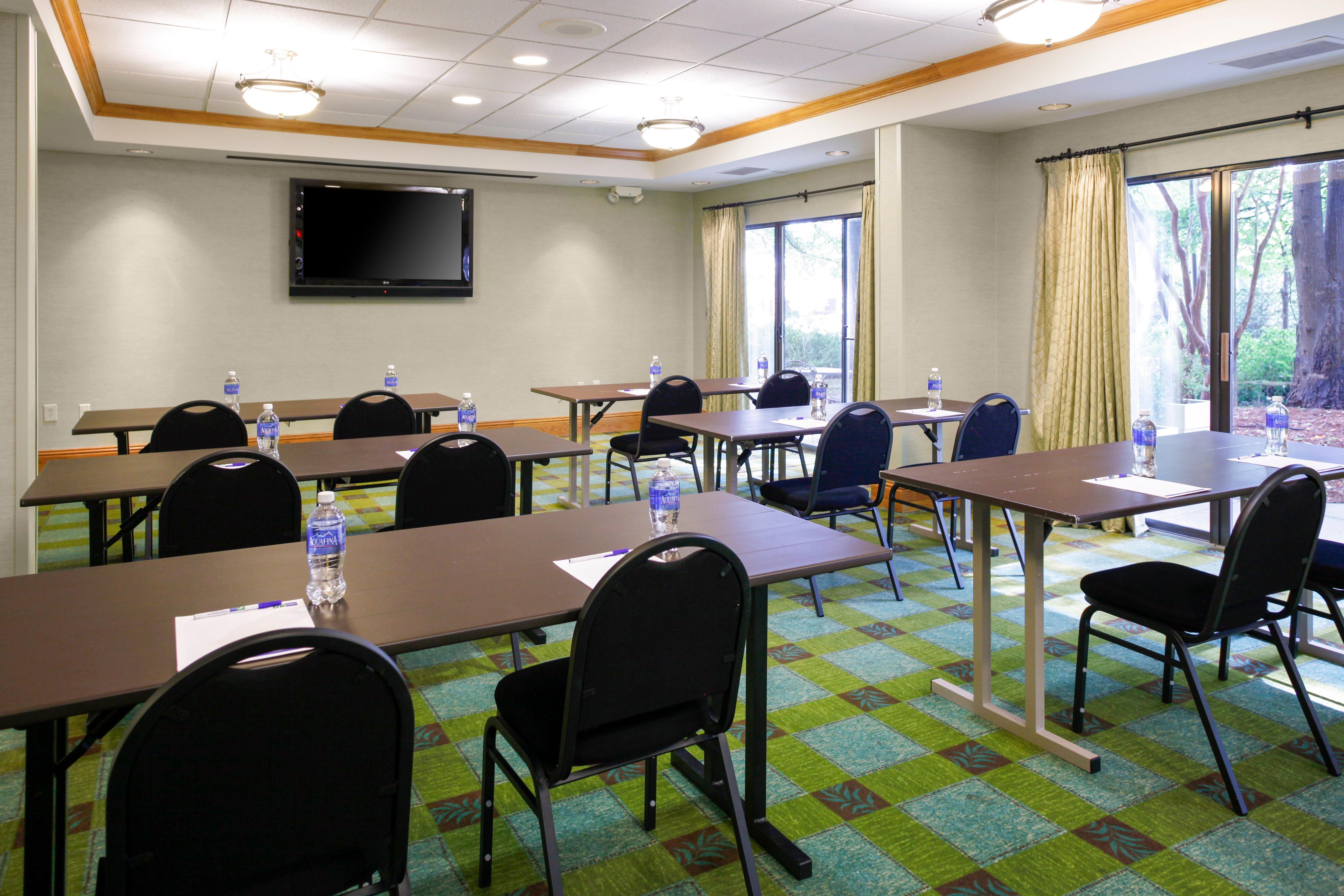 Holiday Inn Express Hotel & Suites Atlanta Buckhead By Ihg Extérieur photo