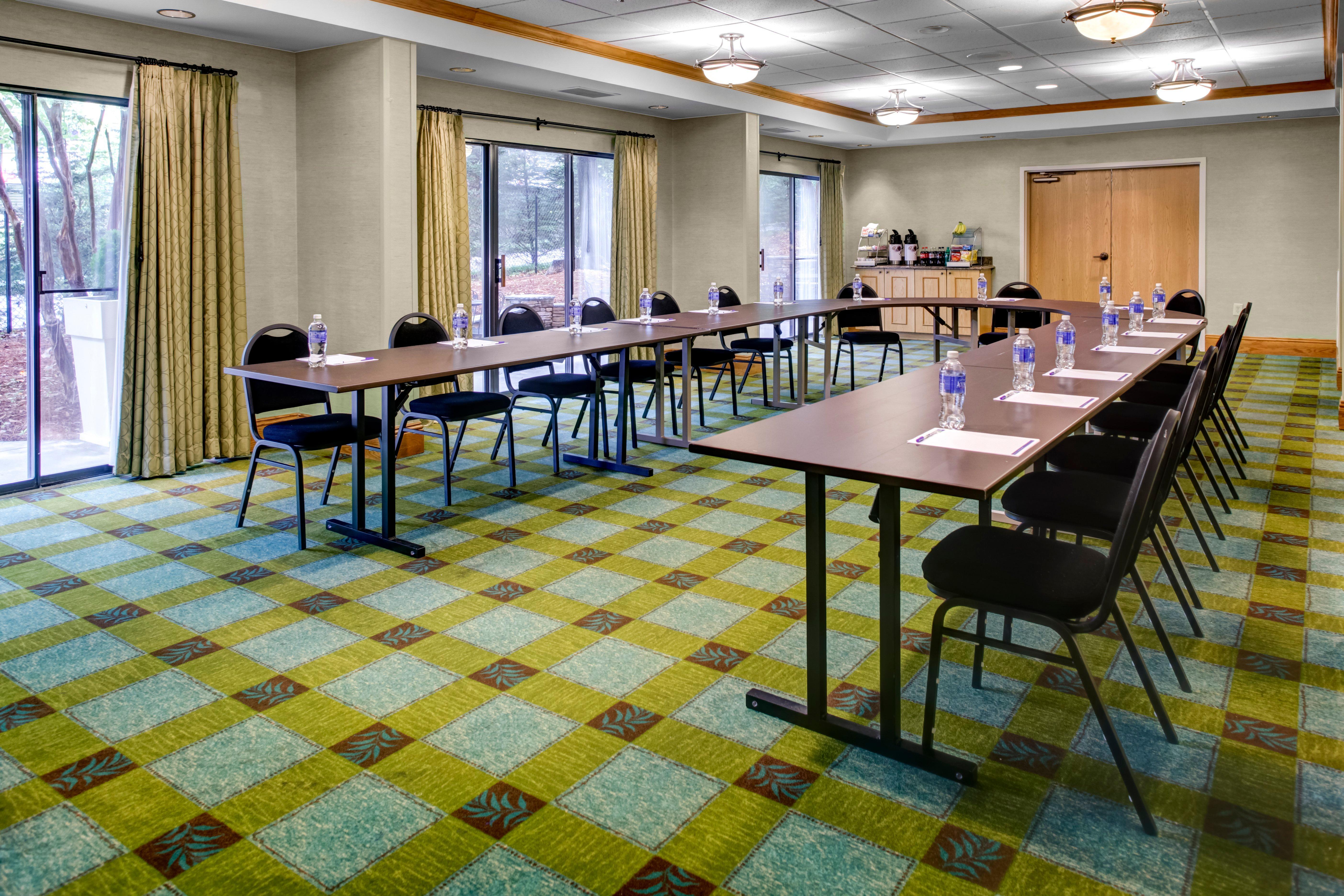 Holiday Inn Express Hotel & Suites Atlanta Buckhead By Ihg Extérieur photo